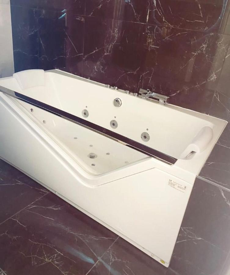 Le Foyer D'Or - Hypercentre & Confort Agen Luaran gambar